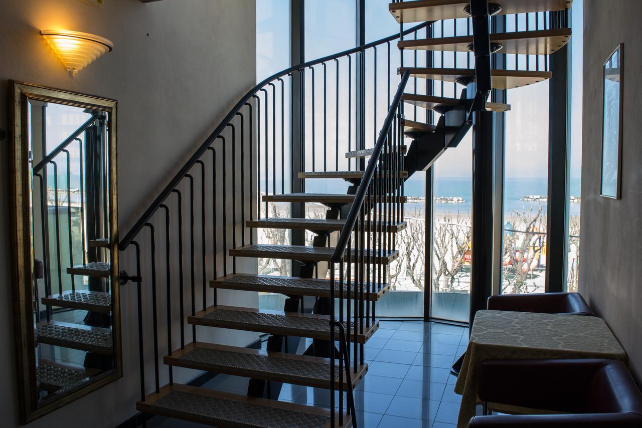 Amba Hotel Rimini Eksteriør bilde